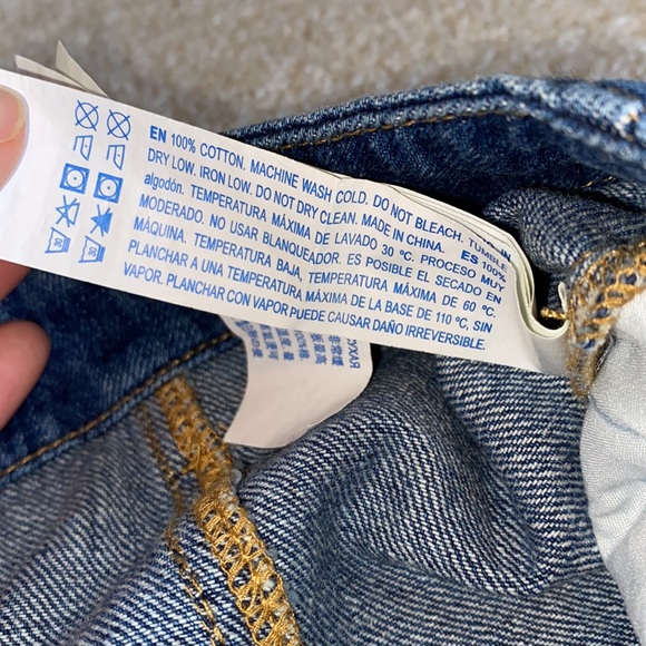 LIKE NEW Forever 21 denim skirt - Picture 4 of 4